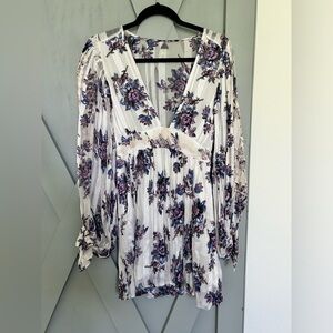 New Romantics Size 4 dress